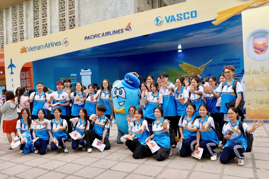 Vietnam Airlines tham gia Hội chợ Du lịch Quốc tế Việt Nam 